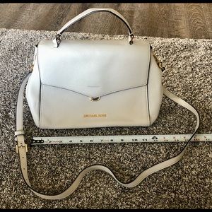 Like new condition off white Michael Kors cross body purse